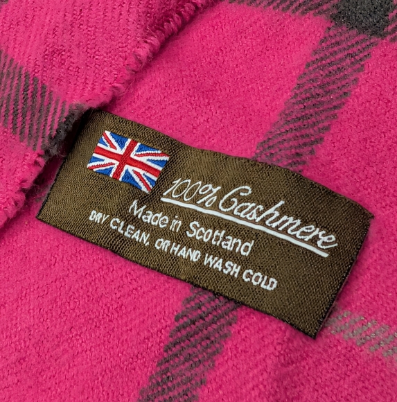100% Cashmere Plaid Scarf Pink Gray Made in Scotland - Picture 2 of 4